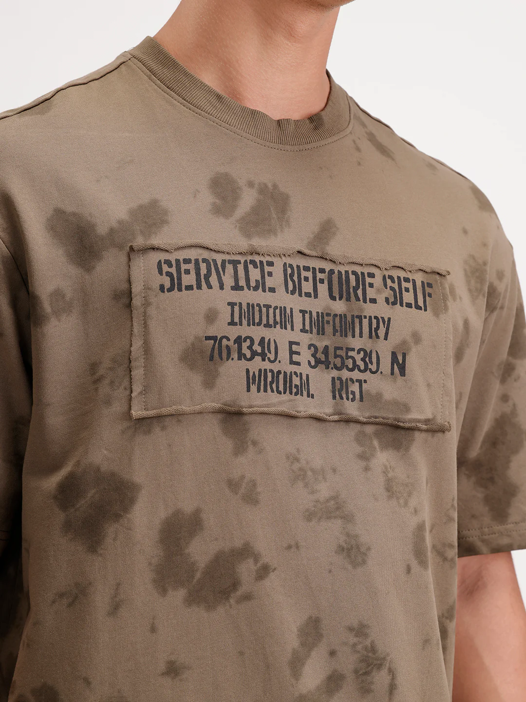 Washed effect tshirt with chest print | Olive - Image 6