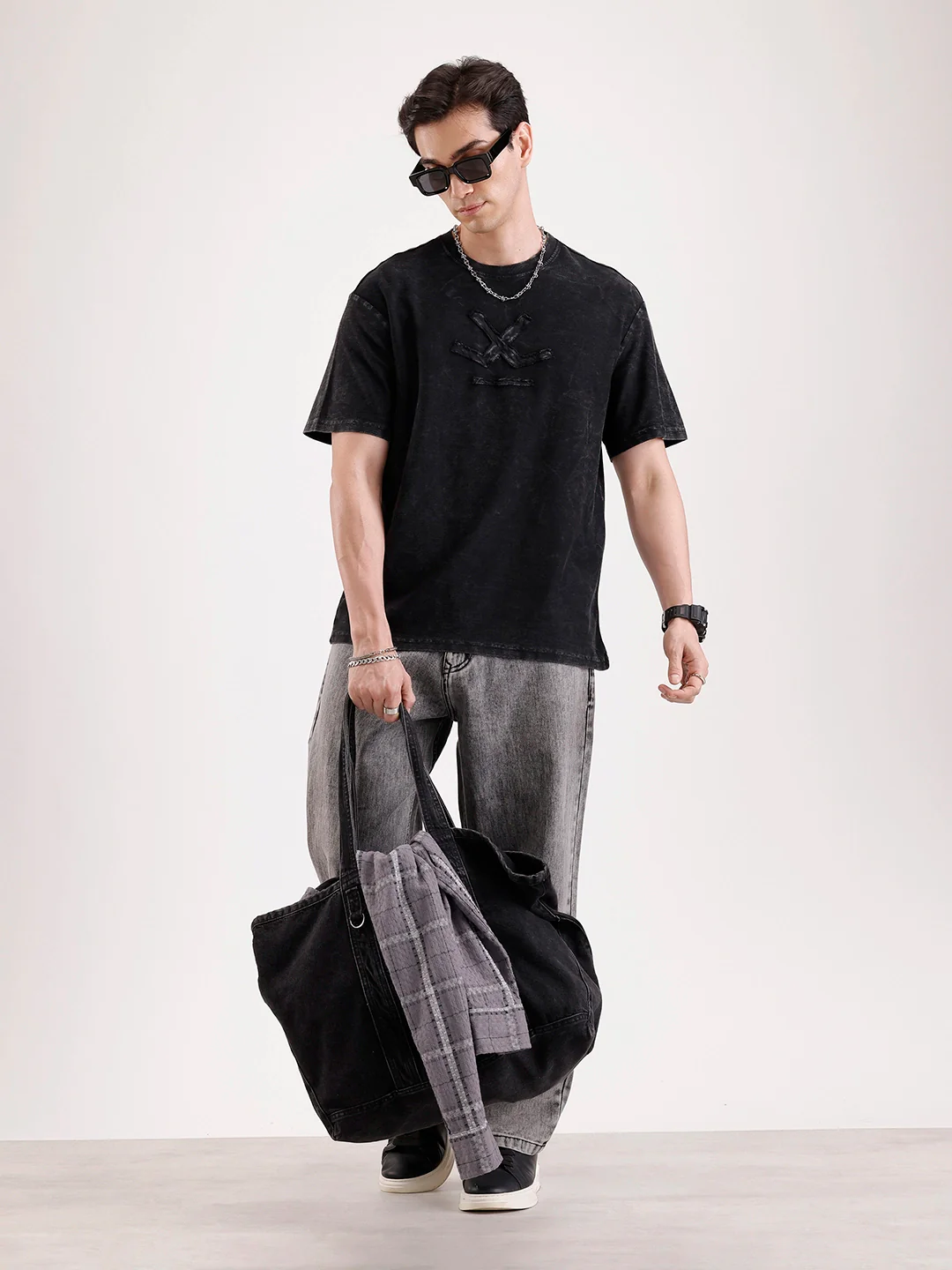 Washed Embroidery Patch T-Shirt   |  Black - Image 2