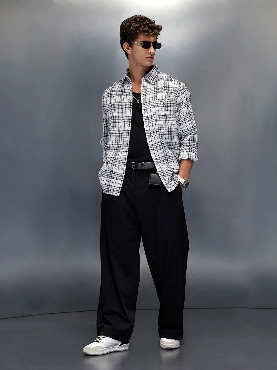 Wrogn Men's Checkered Double Pocket Casual Shirt | White - Image 2