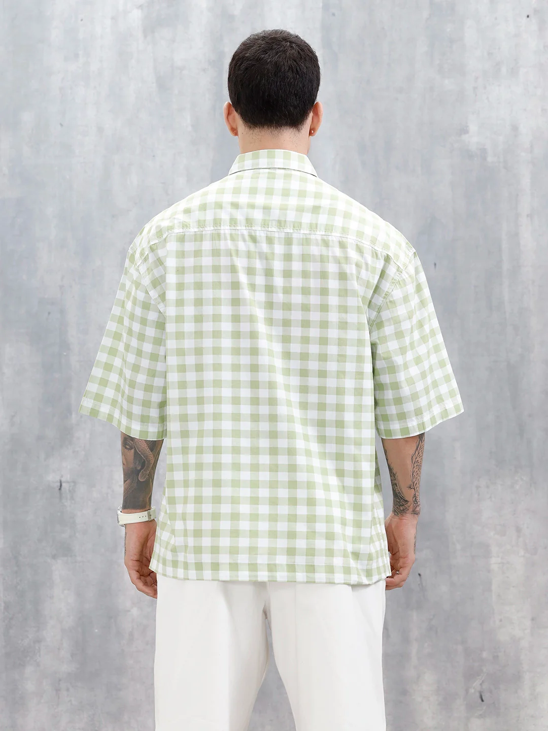 Wrogn Men's Oversized Plus Tonal Checked Shirt | Green - Image 3