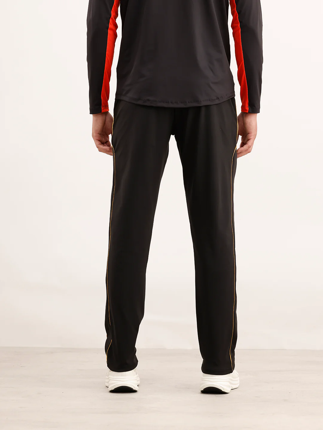 Wrogn x SRH Stealth Pro Training Joggers | Black - Image 3